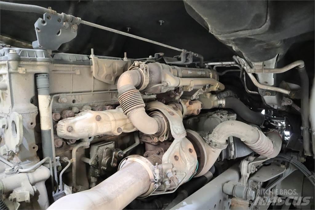 Mercedes-Benz Actros 1843 وحدات الجر