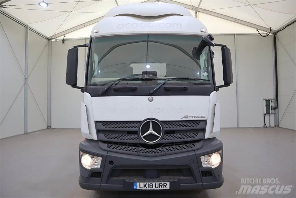 Mercedes-Benz Actros 1843 وحدات الجر