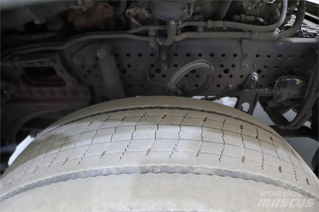 Mercedes-Benz Actros 1843 وحدات الجر