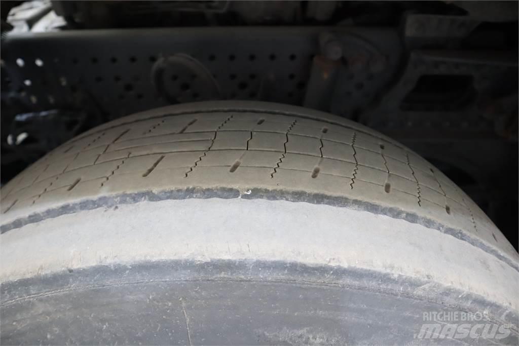Mercedes-Benz Actros 1843 وحدات الجر