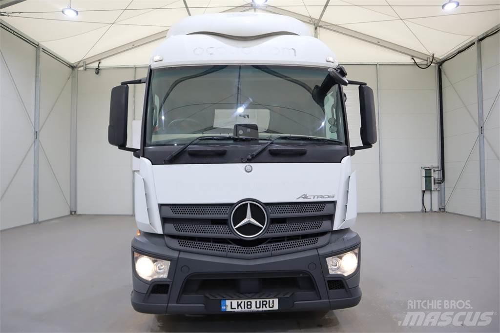 Mercedes-Benz Actros 1843 وحدات الجر