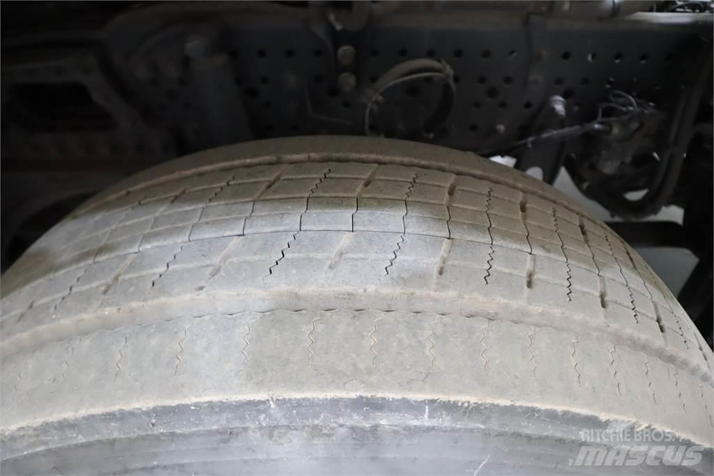 Mercedes-Benz Actros 1843 وحدات الجر