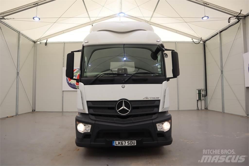 Mercedes-Benz Actros 1843 وحدات الجر