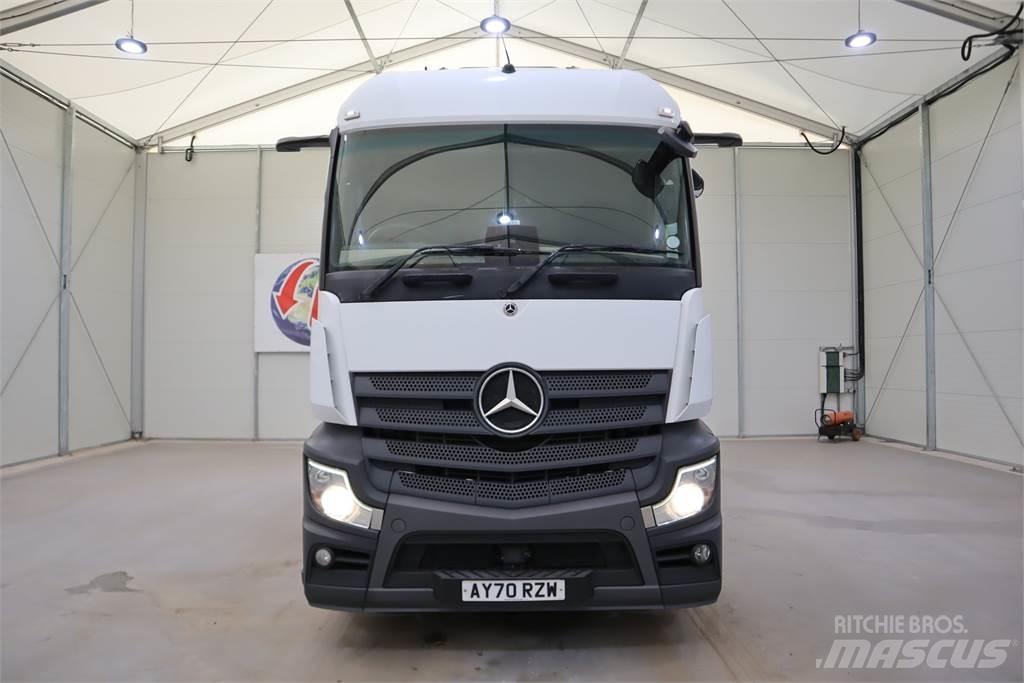 Mercedes-Benz Actros 1845 وحدات الجر