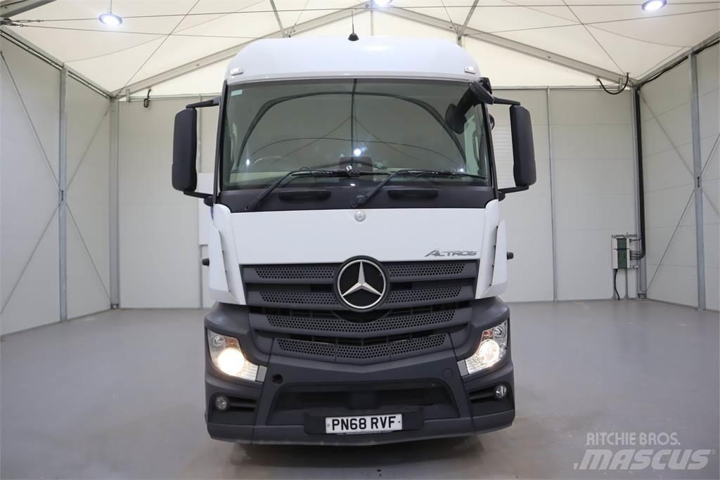 Mercedes-Benz ACTROS 1846 وحدات الجر