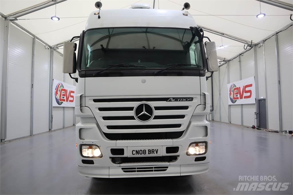 Mercedes-Benz ACTROS 1846 شاحنات ذات هيكل صندوقي