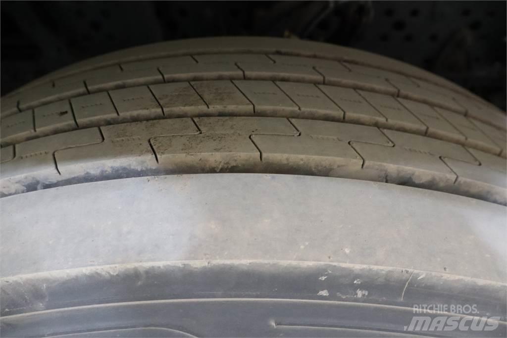 Mercedes-Benz Actros 2543 وحدات الجر