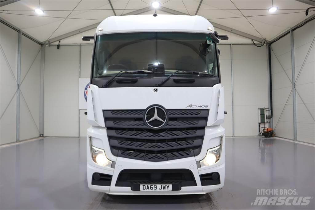 Mercedes-Benz Actros 2545 وحدات الجر