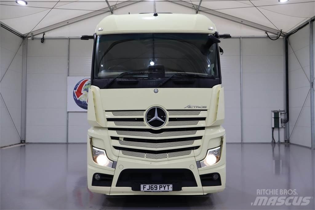Mercedes-Benz Actros 2545 وحدات الجر