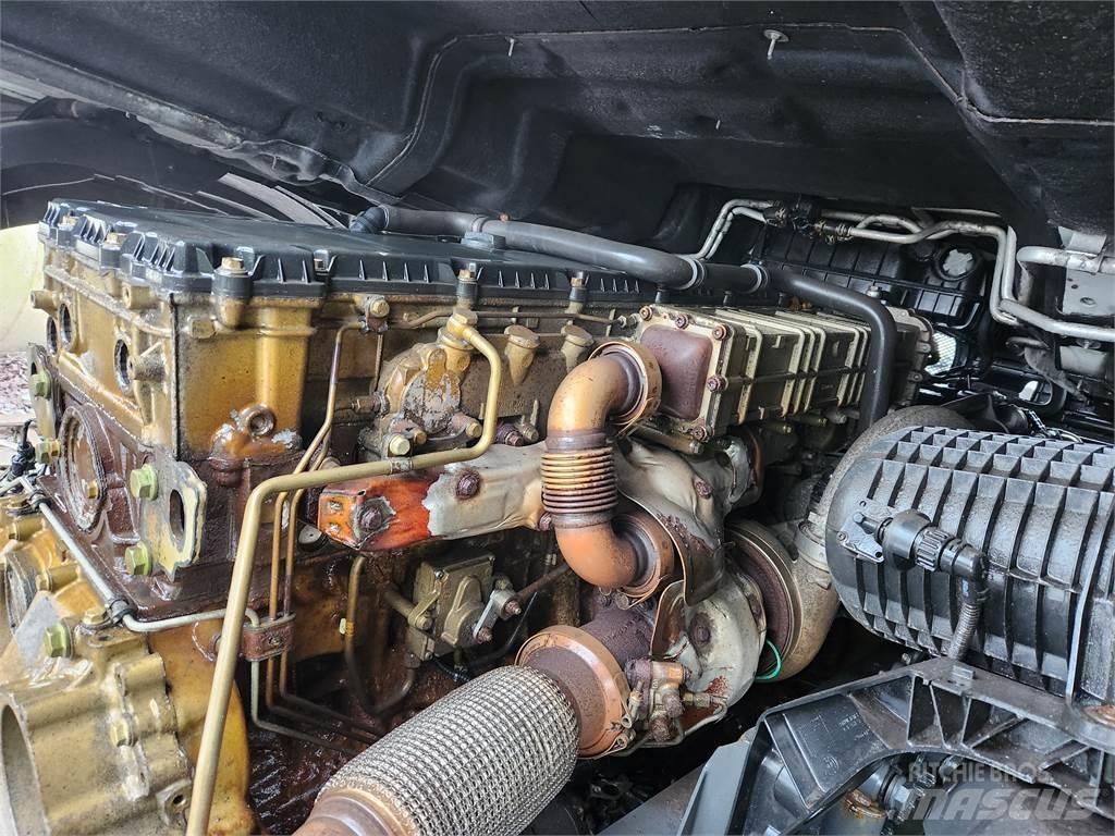 Mercedes-Benz ACTROS 2545 وحدات الجر