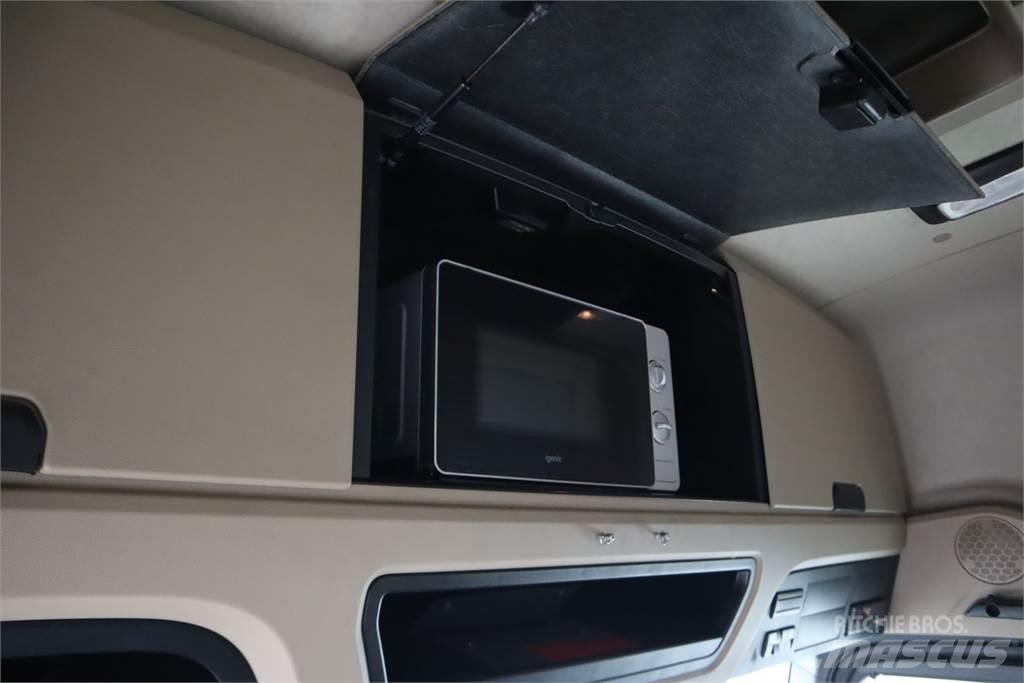 Mercedes-Benz ACTROS 2551 وحدات الجر