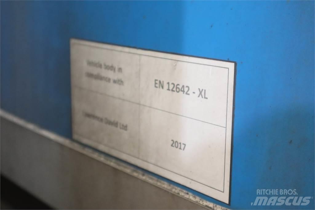 Mercedes-Benz ANTOS 1824 شاحنات بغطاء جانبي