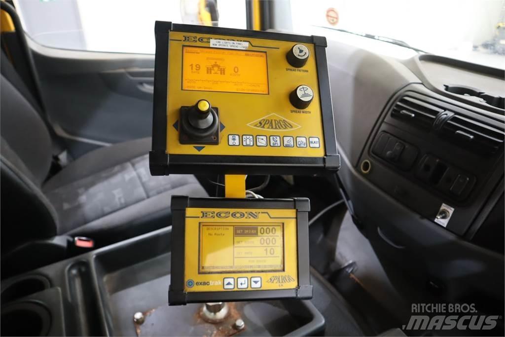Mercedes-Benz AXOR 2629 آلات التغطية بالرمل