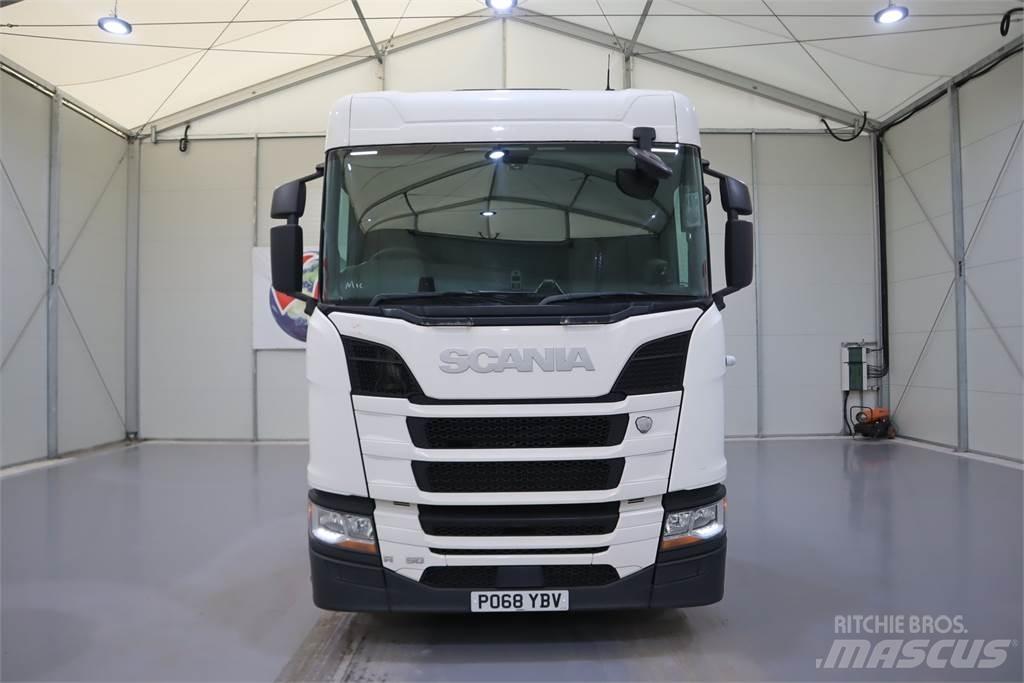 Scania R450 وحدات الجر