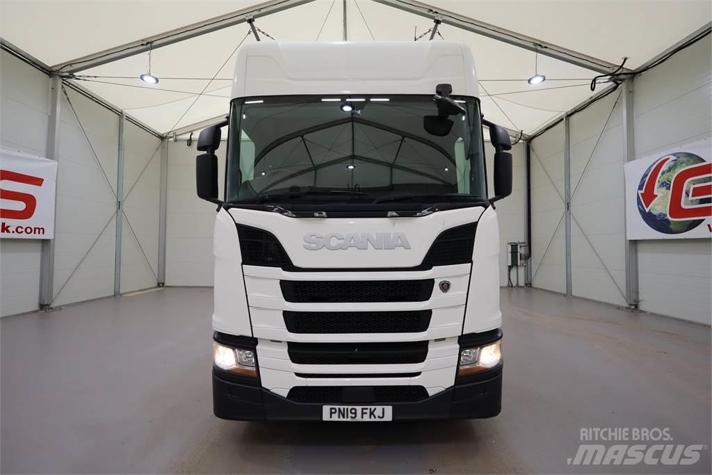 Scania R450 وحدات الجر