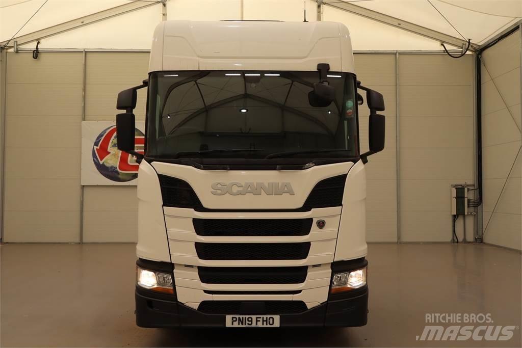 Scania R450 وحدات الجر