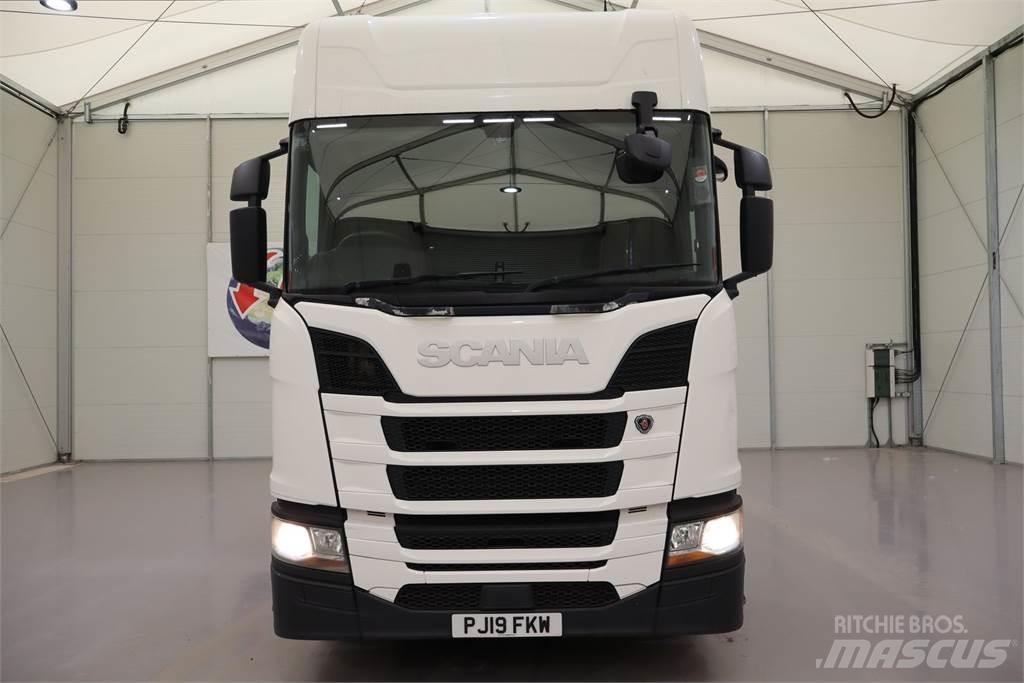 Scania R450 وحدات الجر
