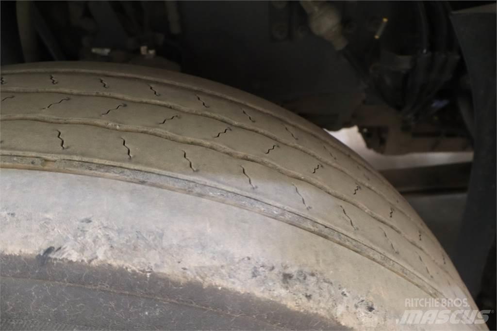 Volvo FH460 وحدات الجر