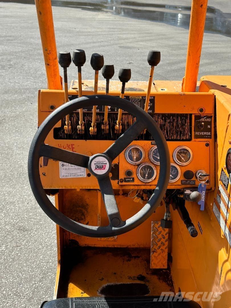 Broderson IC-35-2B رافعات الطرق الوعرة