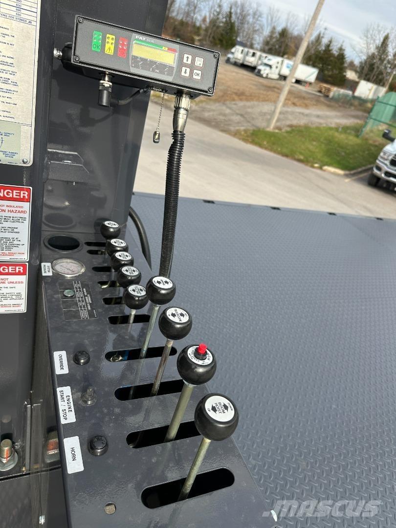 Manitex 26101 C شاحنات الرافعات