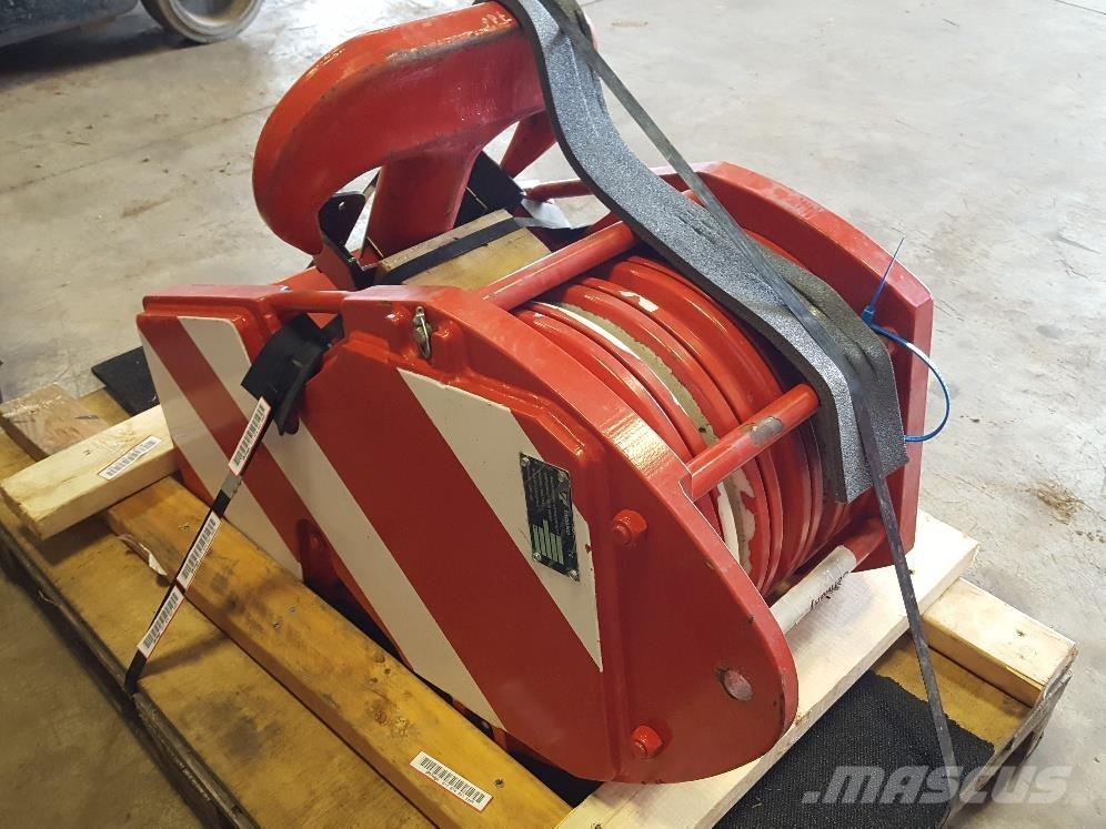 Tadano  أجزاء ومعدات رافعات