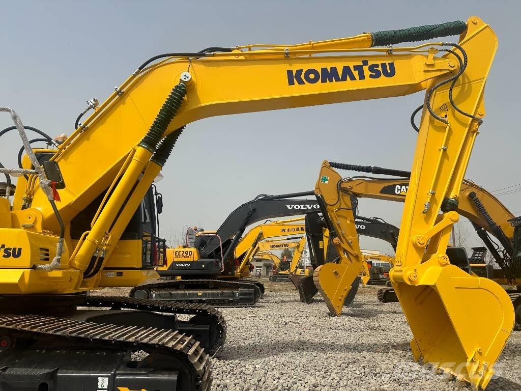 Komatsu PC 240 حفارات زحافة