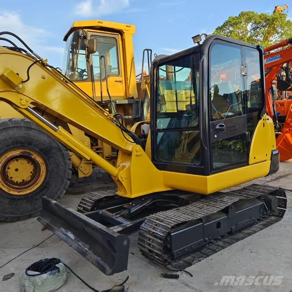 Komatsu PC 56 حفارات صغيرة أقل من 7 طن (حفارات صغيرة)