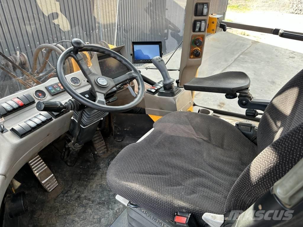 Ljungby L 9 لوادر بعجل