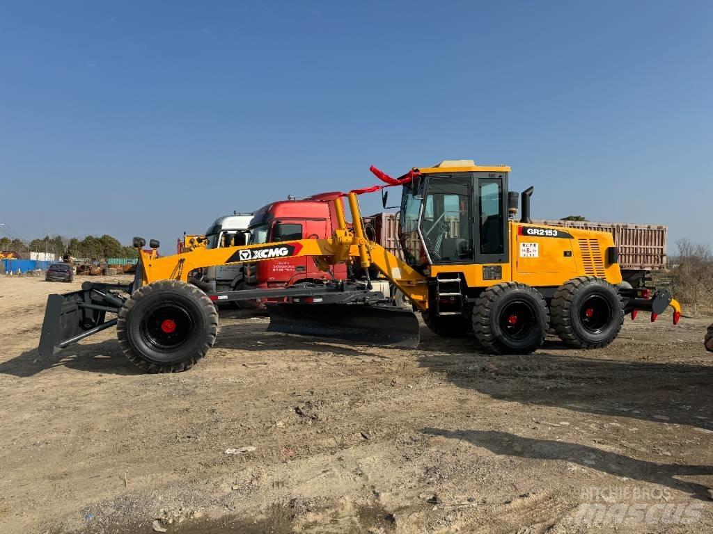 XCMG GR 2153 معدات تمهيد الطرق