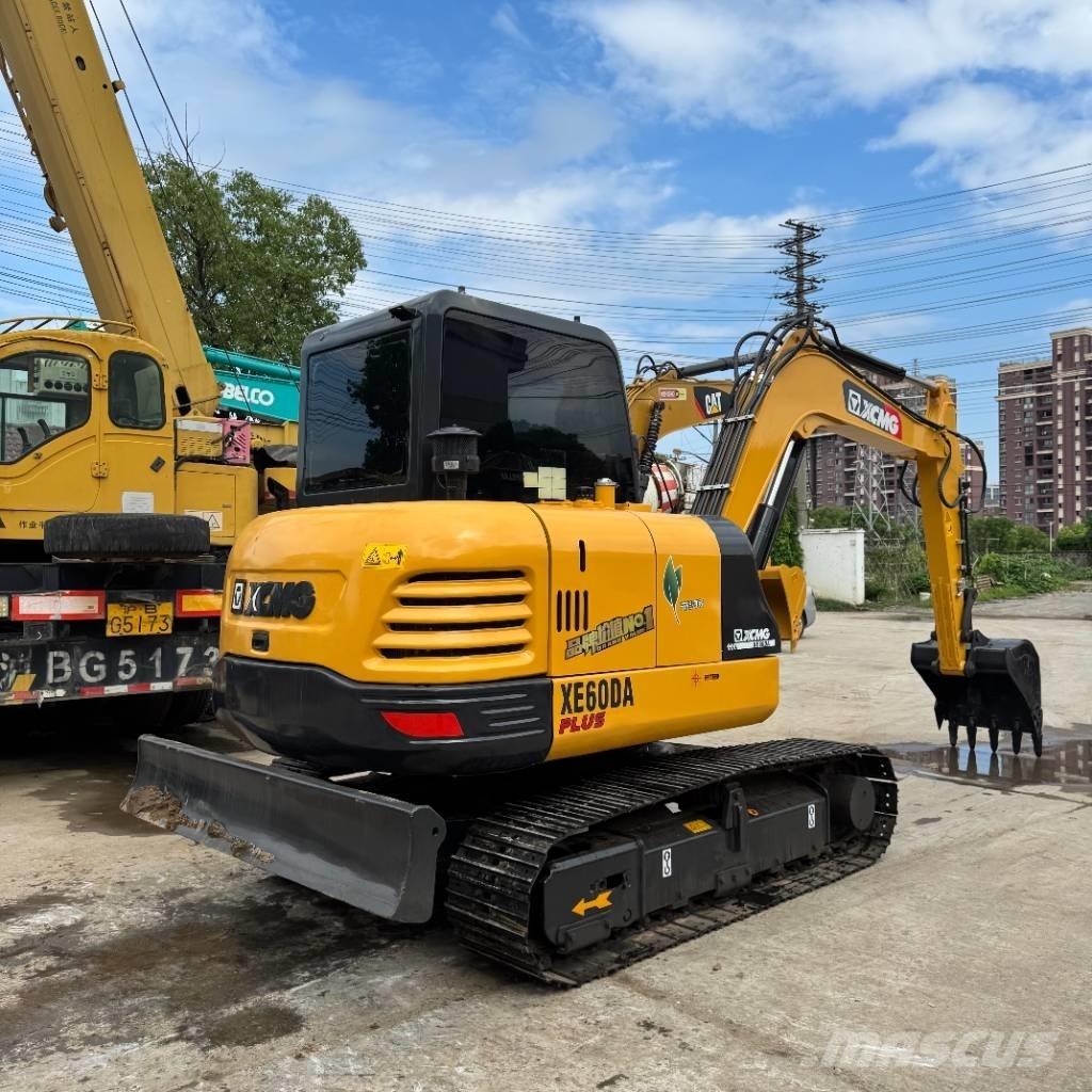 XCMG XE 60 DA حفارات زحافة