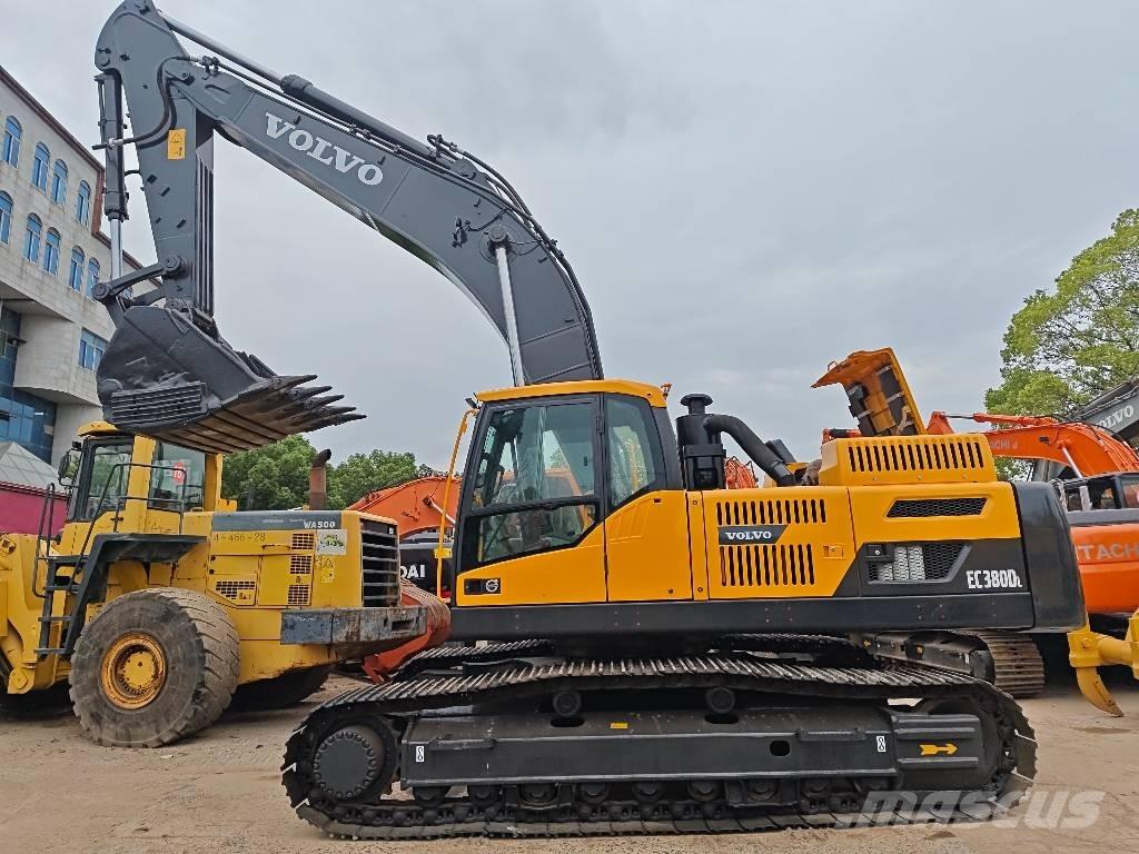Volvo EC 380 D L حفارات زحافة