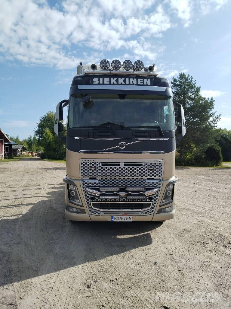 Volvo FH 16 750 شاحنات أشجار