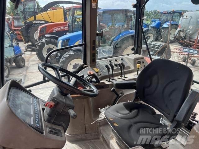 New Holland M160 الجرارات