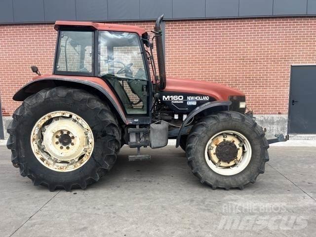 New Holland M160 الجرارات
