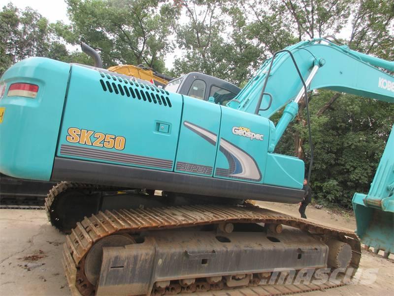 Kobelco SK 260 حفارات زحافة