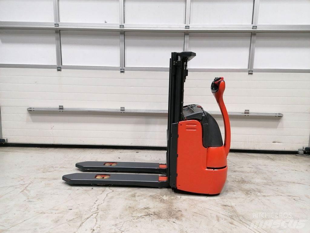 Linde L10 معدات التكديس الجوالة