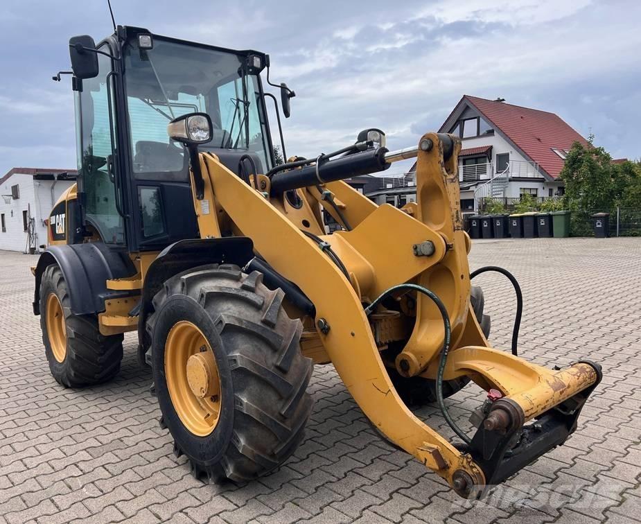CAT 908M Radlader لوادر بعجل