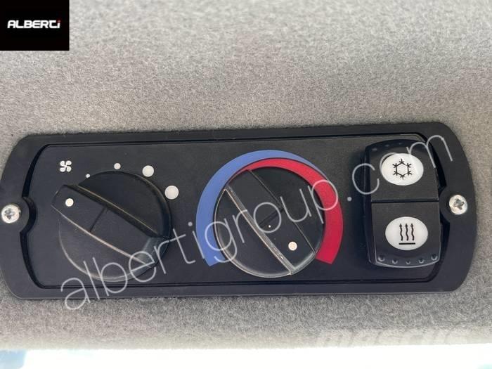 CAT CP 68 B ضاغطات التربة