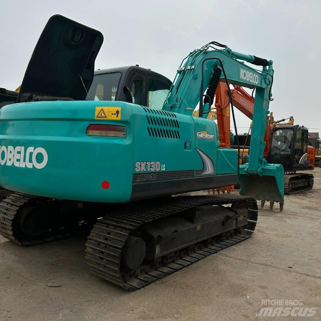 Kobelco 130 حفارات زحافة