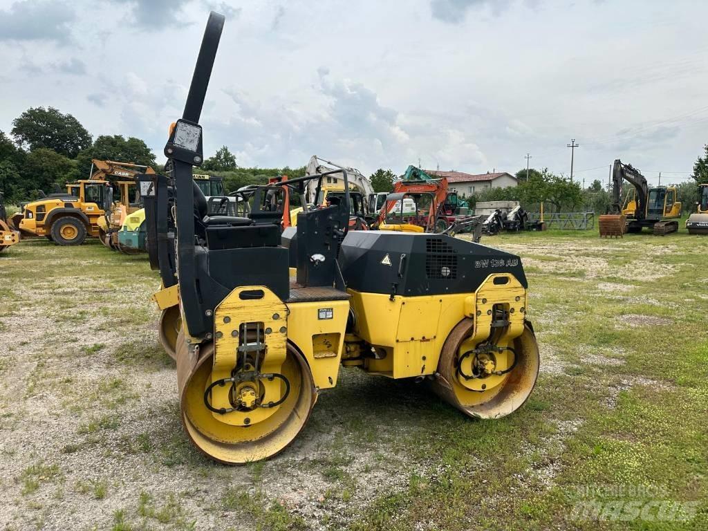Bomag BW 138 AD مداحل ثنائية الاسطوانة