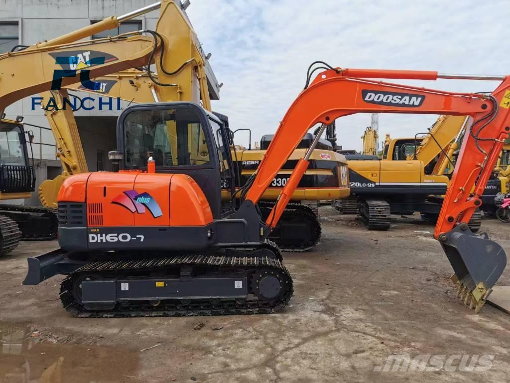 Doosan DH 60-7 حفارات زحافة