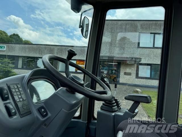 Volvo L 35 G لوادر بعجل