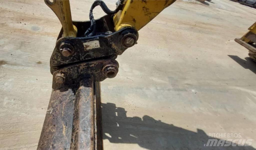 CAT 432 F2 لوادر ذات جرافات عكسية