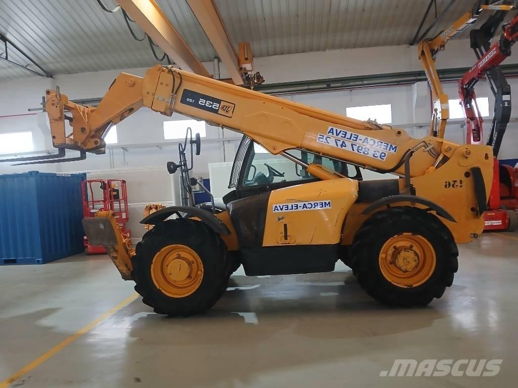 JCB 535 V 125 مناولات متداخلة