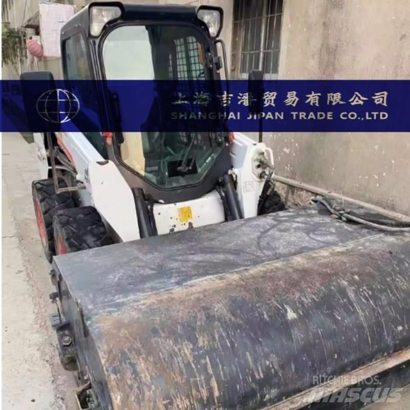 Bobcat S 550 لوادر انزلاقية التوجيه