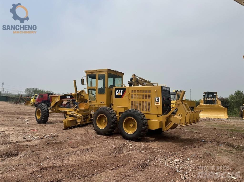 CAT 140 G معدات تمهيد الطرق