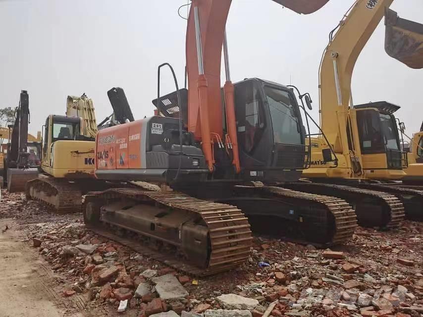 Hitachi ZX 210 حفارات زحافة