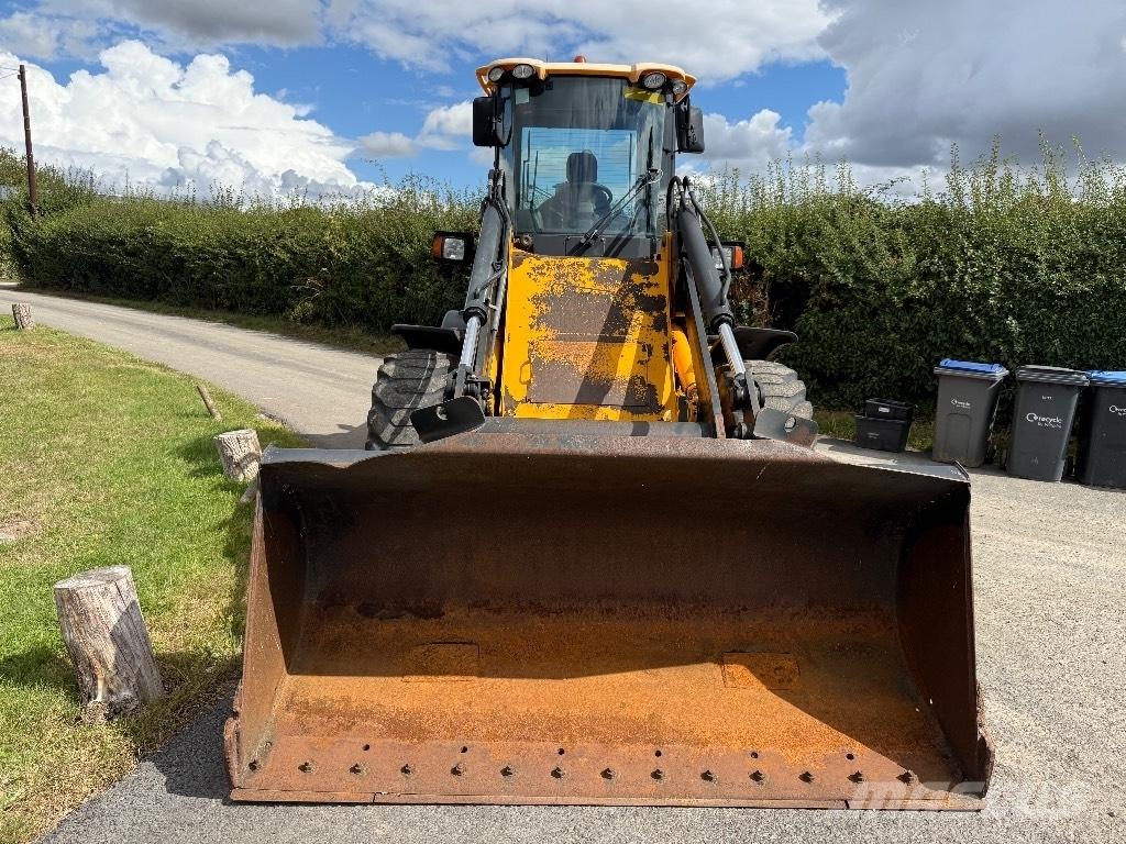 JCB 416 HT لوادر بعجل