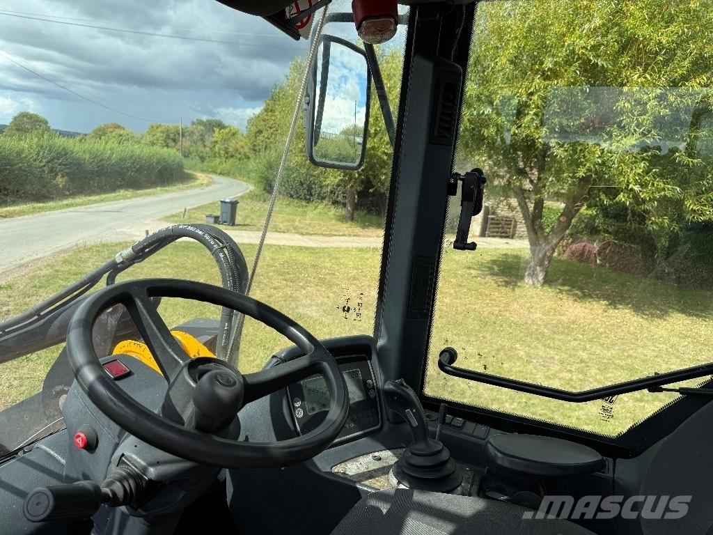 JCB 416 HT لوادر بعجل