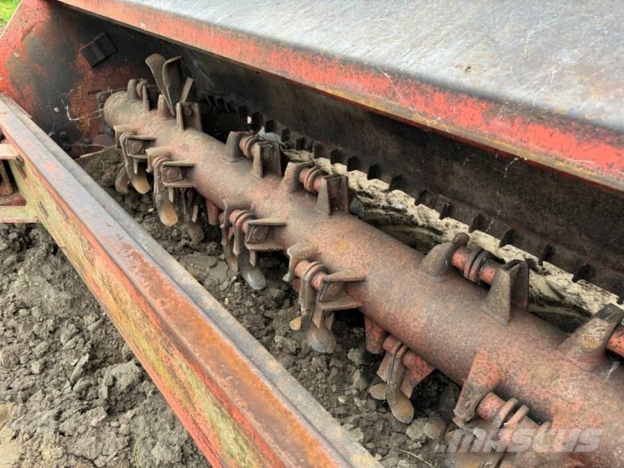 Kuhn 6 ماكينات زراعية أخرى